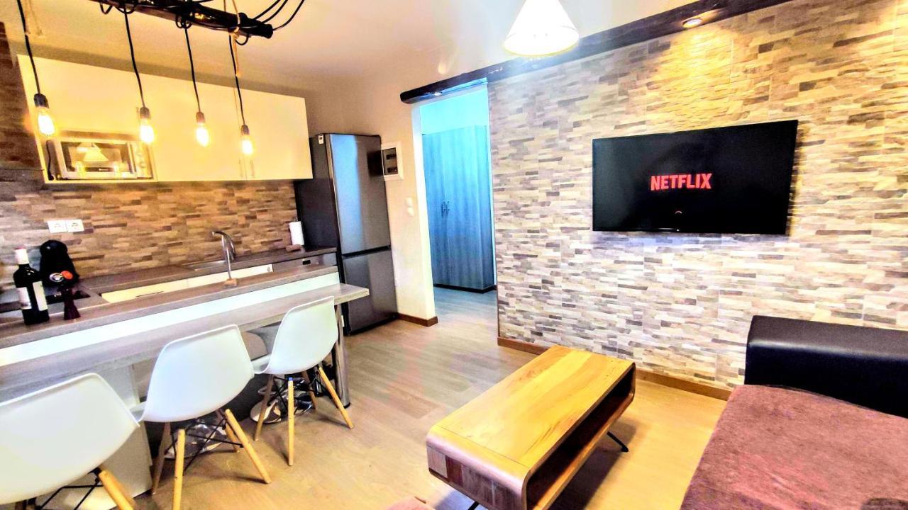 Apartamento The Elysian At Nicopolis Jacuzzi Nikopolis Exterior foto